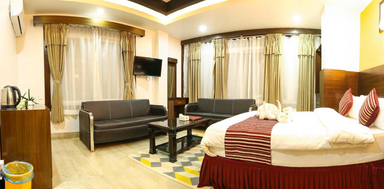 Hotel Lakeside Pvt. Ltd. Pokhara Exterior foto